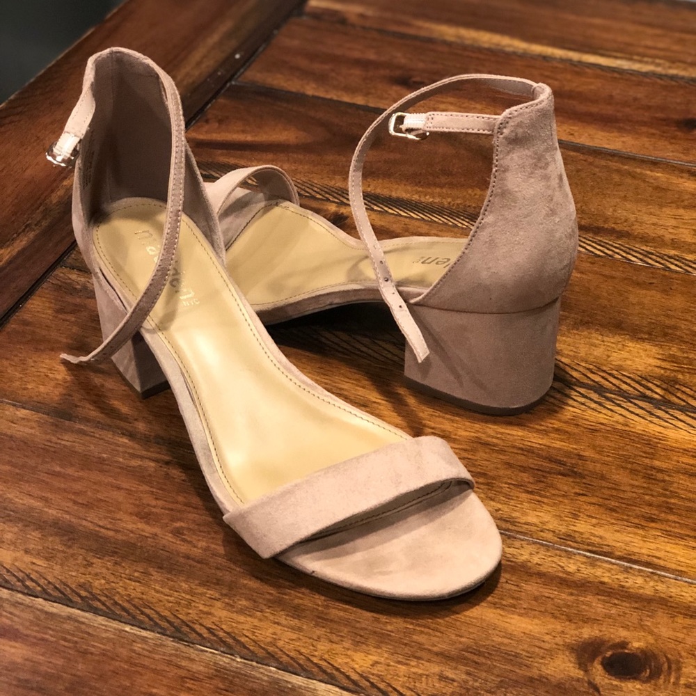 Nude heels ✨